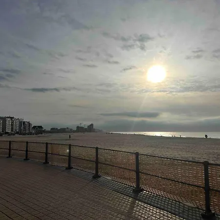 Joseph Ii - - 2 Bedrooms - 1 Bathroom Apartament Ostenda